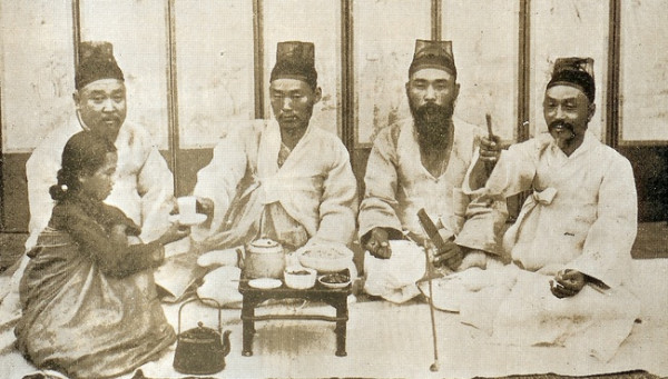 1910년대_조선_기생.jpg